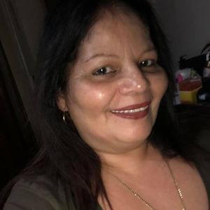 Meet your Posher, Raquel